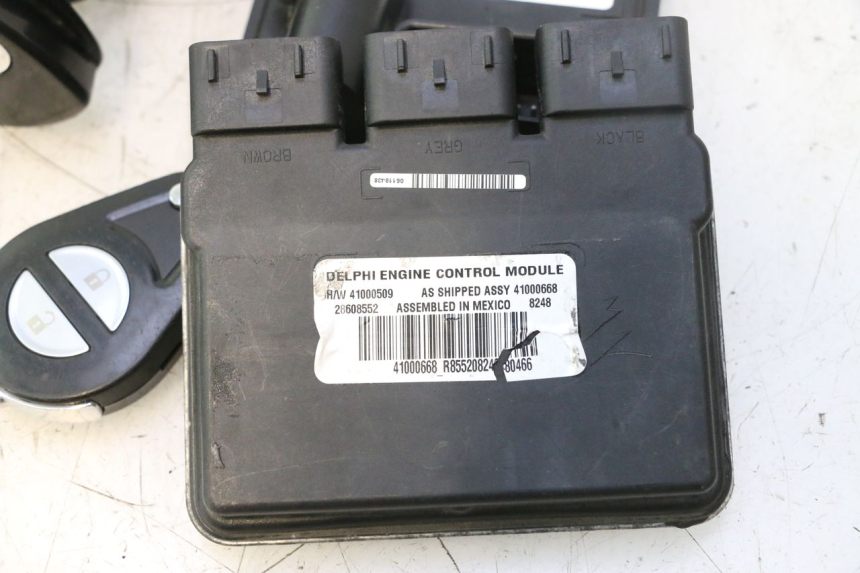 photo de LOCK SET KEY ECU HARLEY DAVIDSON ROAD GLIDE FLTRXSE 1920 (2018 - 2022) - Main view