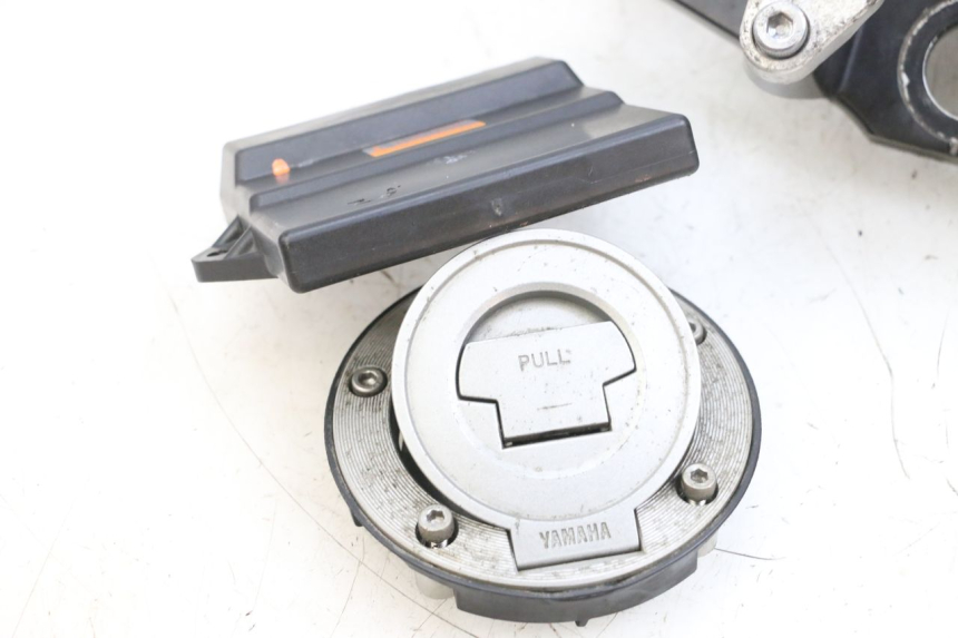 photo de LOCK KEY CDI IGNITION SWITCH KIT YAMAHA TDM ABS 900 (2002 - 2014) - Detailed visual inspection