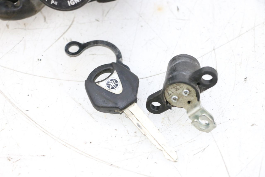 photo de LOCK SET KEY ECU YAMAHA TDM ABS 900 (2002 - 2014) - Additional view of the item