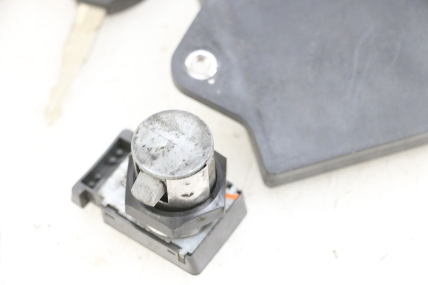 photo de LOCK KEY CDI IGNITION SWITCH KIT YAMAHA X-MAX XMAX 125 (2010 - 2013) - Component detail