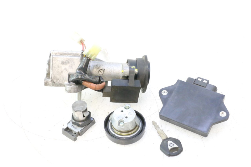 photo de LOCK KEY CDI IGNITION SWITCH KIT YAMAHA X-MAX XMAX 125 (2010 - 2013) - Additional view of the item