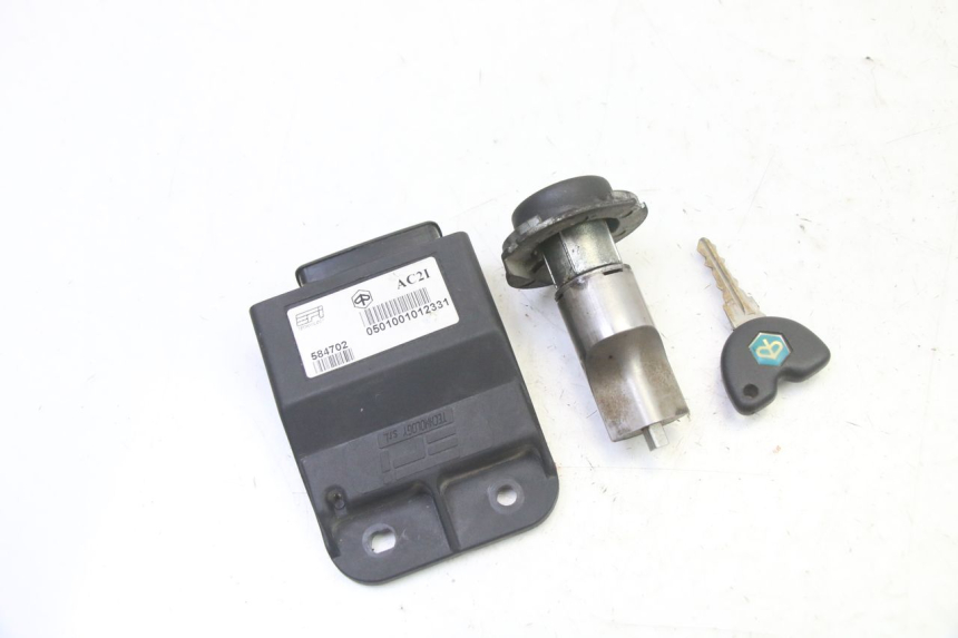 photo de LOCK KEY CDI IGNITION SWITCH KIT PIAGGIO X9 EVOLUTION 125 (2003 - 2007) - Component detail