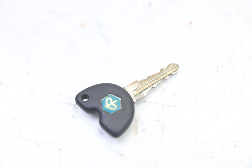 photo de LOCK KEY CDI IGNITION SWITCH KIT PIAGGIO X9 EVOLUTION 125 (2003 - 2007) - Checked used part