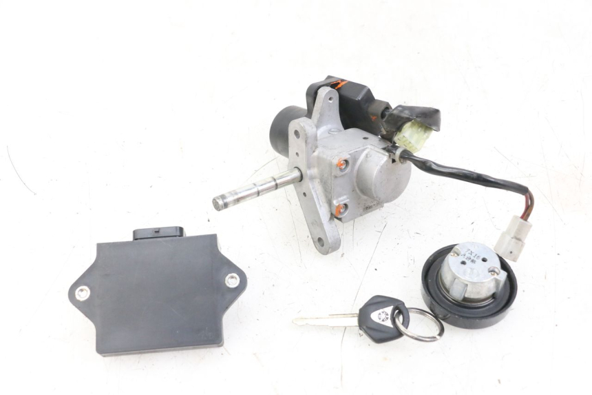 photo de LOCK KEY CDI IGNITION SWITCH KIT YAMAHA XMAX X-MAX 125 (2006 - 2009) - Checked used part