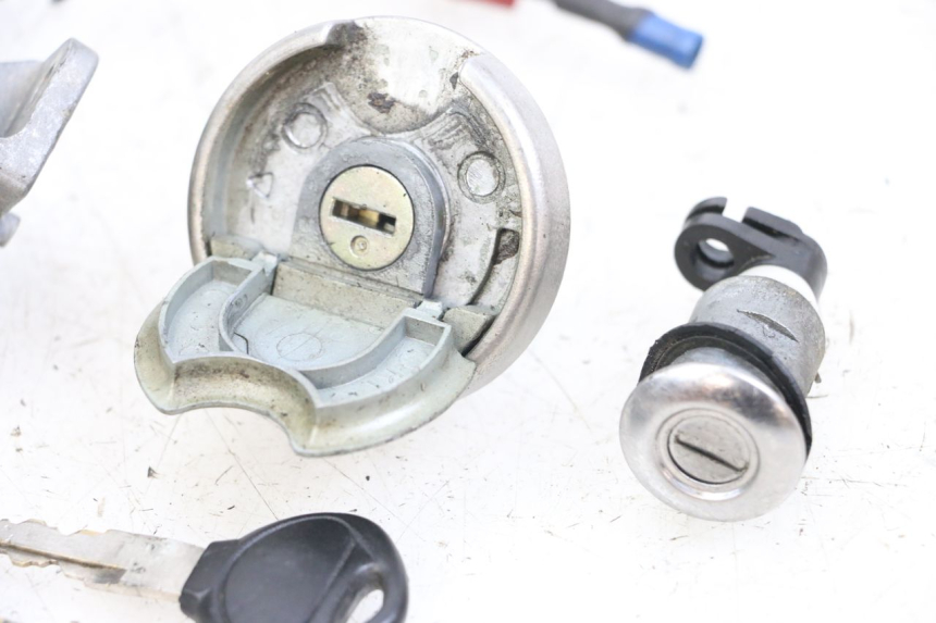 photo de LOCK KEY NEIMAN KIT KYMCO AGILITY RS 4T 50 (2009 - 2013) - Distinctive features