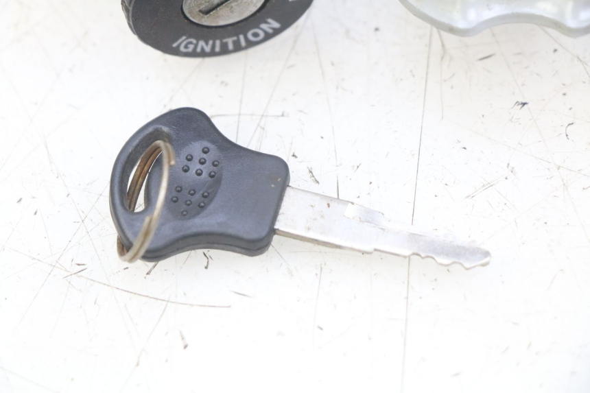 photo de LOCK KEY NEIMAN KIT BAOTIAN BT 49 QT-9 50 (2006 - 2010) - Markings and original references