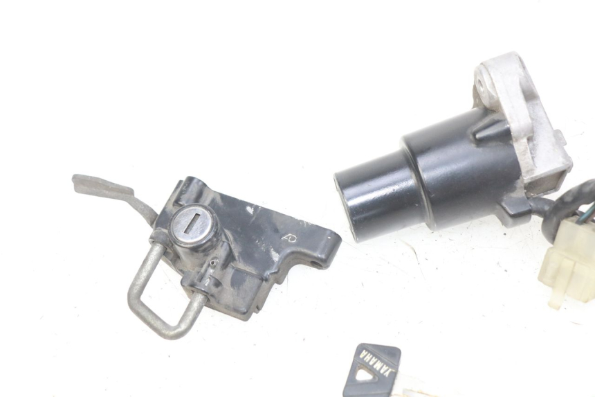 photo de LOCK KEY NEIMAN KIT YAMAHA FJ 3CX 1200 (1986 - 1996) - Zoom on usage condition