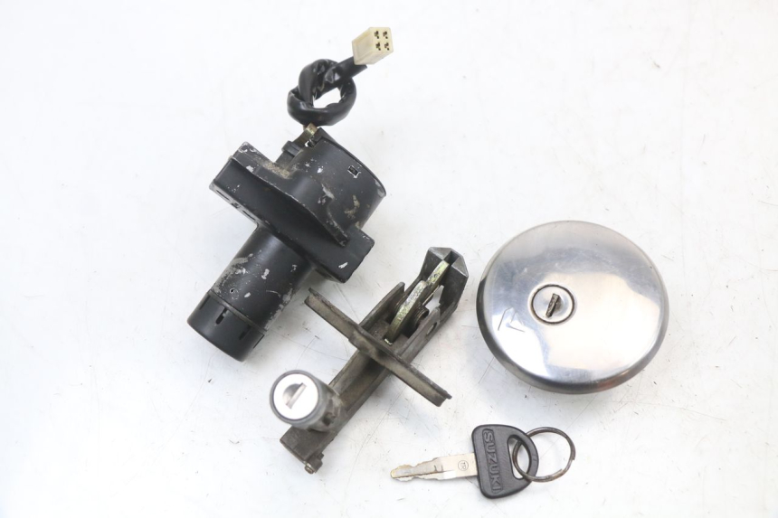 photo de LOCK SET KEY SUZUKI GSX E 250 (1982 - 1983) - Main view