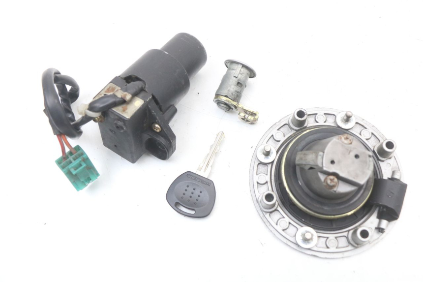 photo de LOCK SET KEY HYOSUNG GTR 125 (2006 - 2008) - Component detail