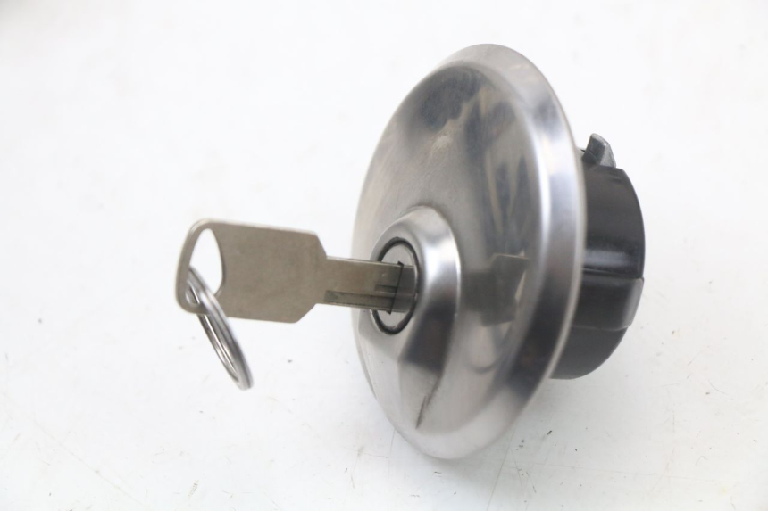 photo de LOCK SET KEY SUZUKI GZ MARAUDER 125 (1998 - 2004) - Additional view of the item