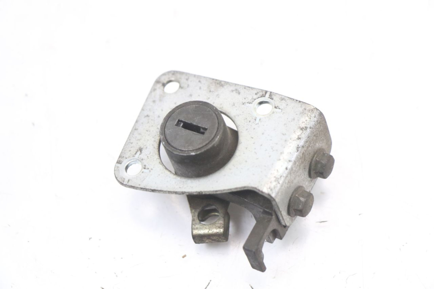 photo de LOCK SET KEY SUZUKI GZ MARAUDER 125 (1998 - 2004) - Component zoom