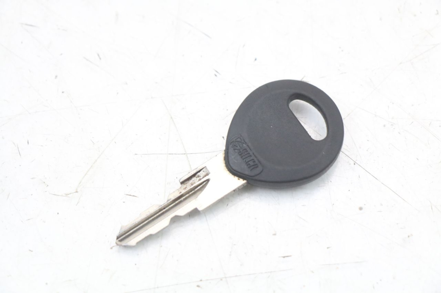 photo de LOCK SET KEY HONDA NES AROBASE 125 (2000 - 2003) - Surface and material condition