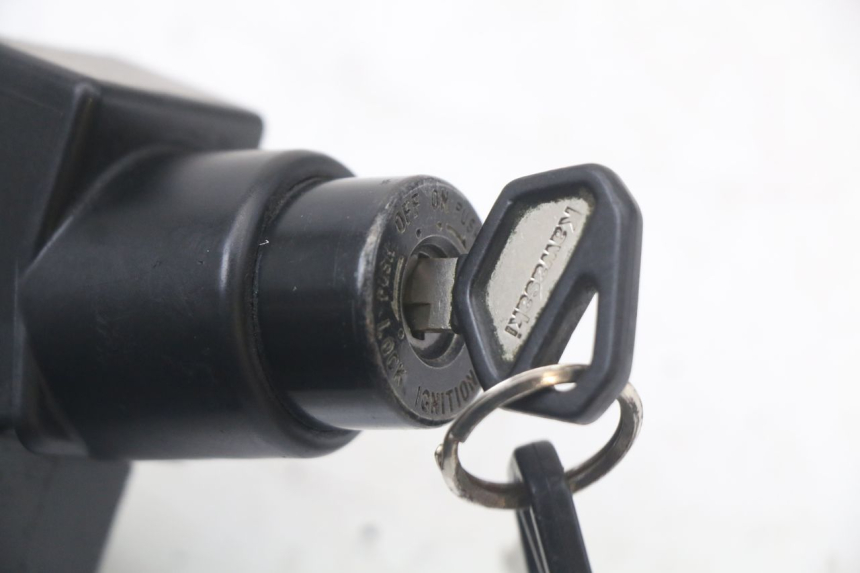 photo de LOCK SET KEY KAWASAKI GTR 1000 (1994 - 2004) - Product overview