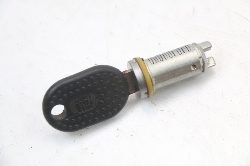 photo de LOCK SET KEY PIAGGIO LIBERTY 4T 50 (2004 - 2008) - Additional view of the item