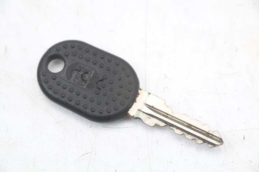 photo de LOCK SET KEY PIAGGIO LIBERTY 4T 50 (2004 - 2008) - Zoom on usage condition