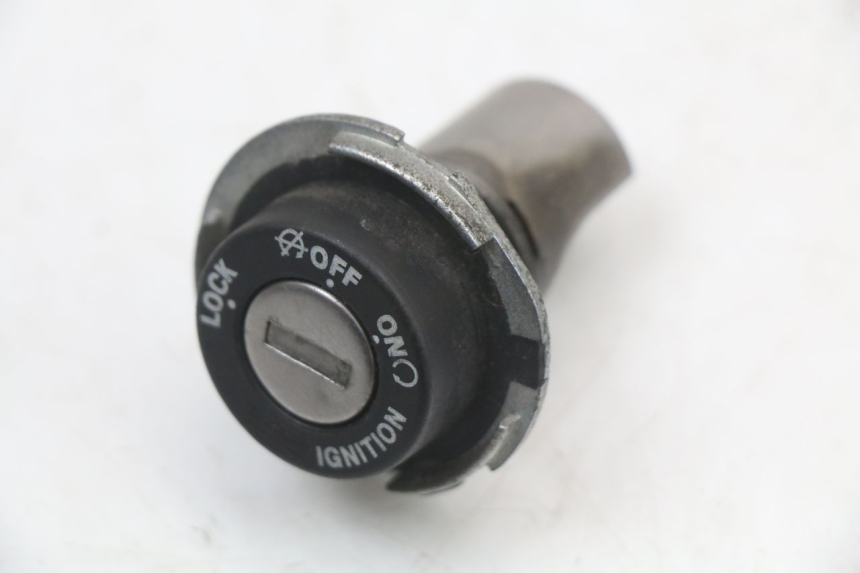 photo de LOCK SET KEY PIAGGIO LIBERTY 4T 50 (2004 - 2008) - Technical close-up