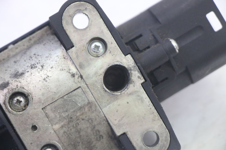 photo de LOCK SET KEY PIAGGIO MP3 HPE 350 (2018 - 2020) - Surface and material condition