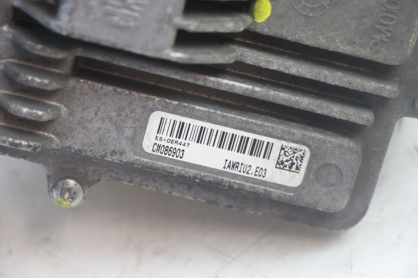 photo de LOCK SET KEY PIAGGIO MP3 500 (2016 - 2018) - Focus on structure
