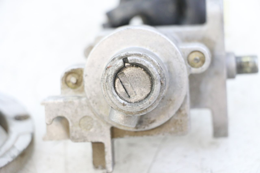 photo de LOCK SET KEY PEUGEOT SPEEDFIGHT 3 LC 2T 50 (2009 - 2015) - Checked used part