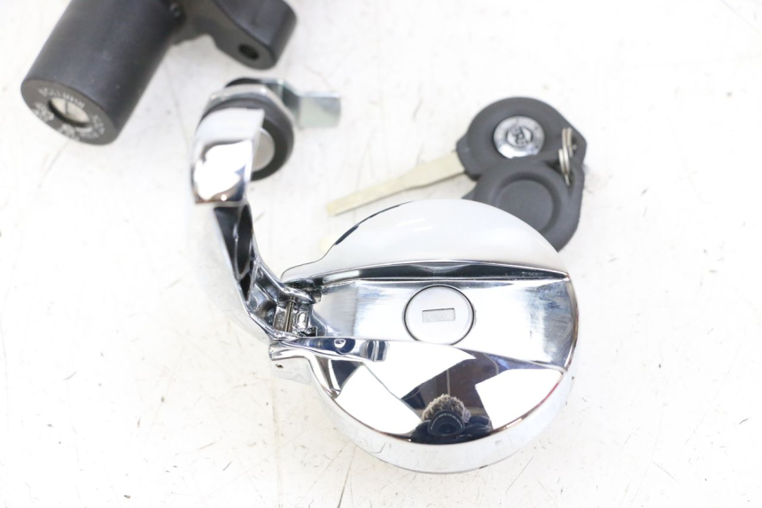 photo de LOCK SET KEY ROYAL ENFIELD CONTINENTAL GT 650 (2019 - 2024) - Product overview