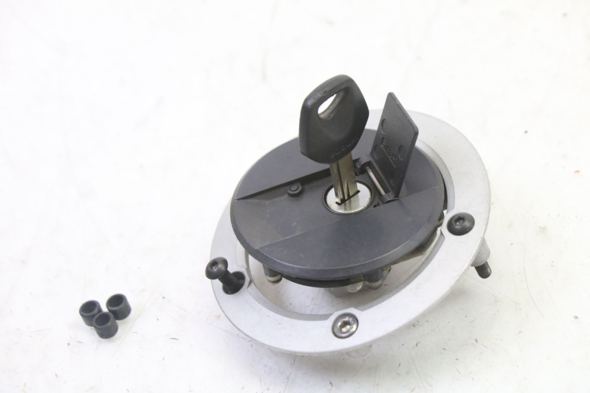 photo de LOCK SET KEY SUZUKI SV S 650 (2003 - 2009) - Markings and original references