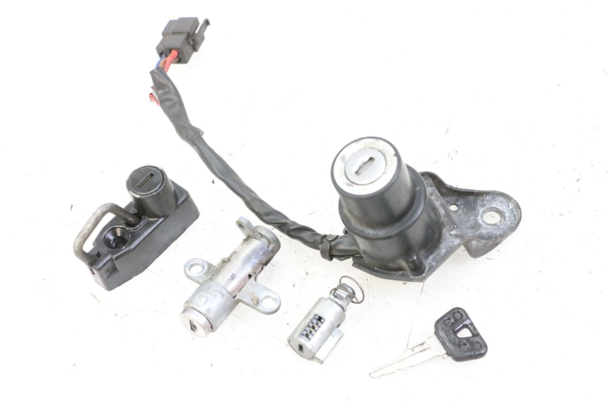 photo de LOCK SET KEY YAMAHA XV VIRAGO 535 (1988 - 2004) - Main view