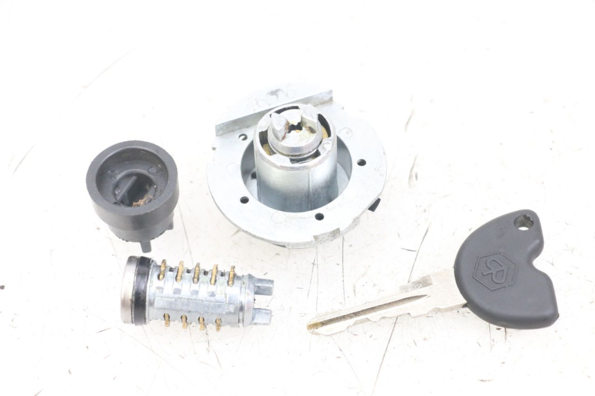 photo de LOCK KEY NEIMAN KIT PIAGGIO ZIP 2T 50 (2009 - 2019) - Zoom on usage condition