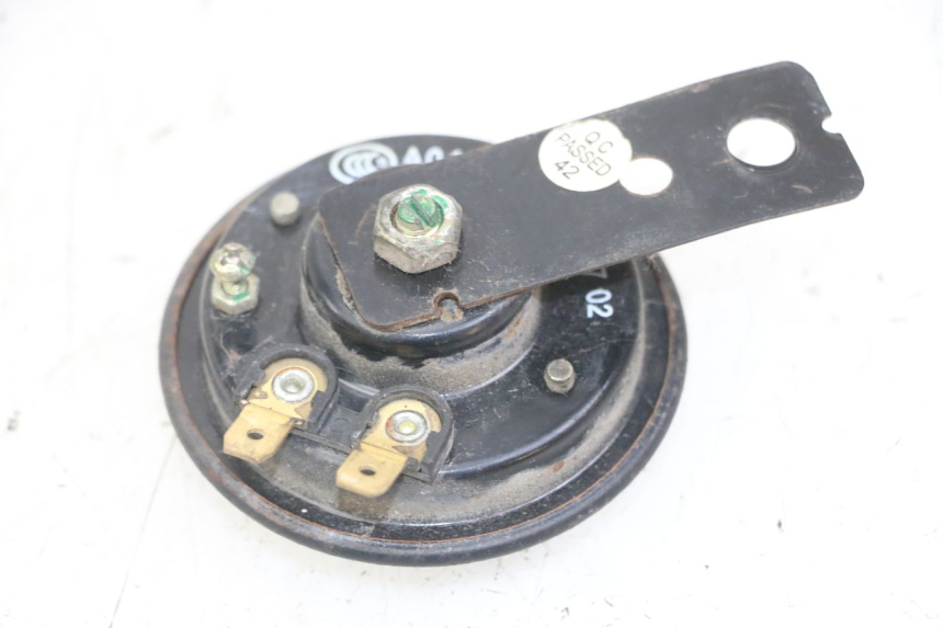 photo de HORN DAELIM BESBI 125 (2007 - 2008) - Component detail