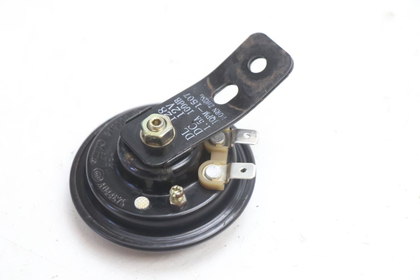 photo de HORN PEUGEOT KISBEE 2T 50 (2010 - 2017) - Zoom on usage condition