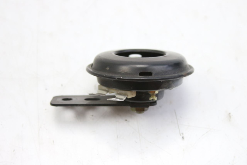 photo de HORN PEUGEOT KISBEE 4T 50 (2018 - 2022) - Zoom on usage condition