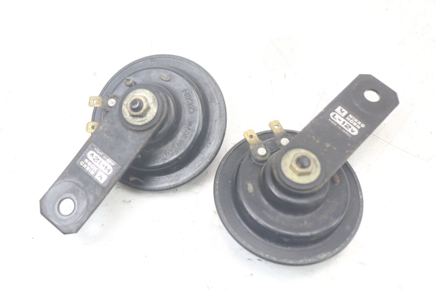 photo de HORN TRIUMPH SPEED TRIPLE T301 900 (1994 - 1996) - Zoom on usage condition