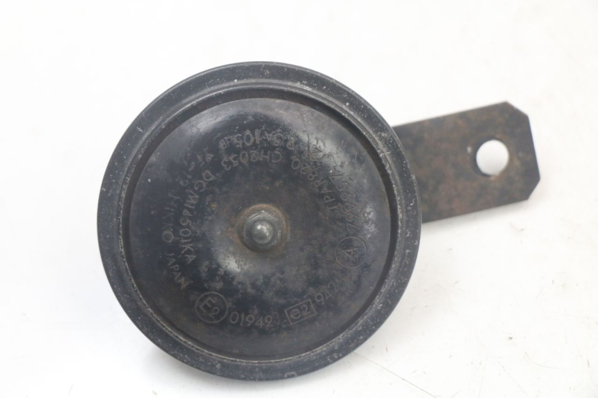 photo de HORN TRIUMPH SPEED TRIPLE T301 900 (1994 - 1996) - Alternative perspective