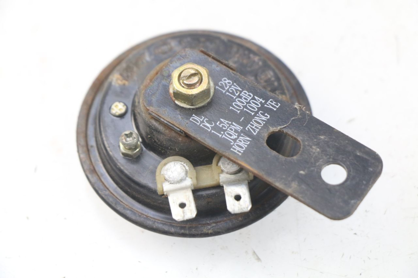 photo de HORN PEUGEOT VIVACITY NEW 4T 50 (2008 - 2017) - Component detail