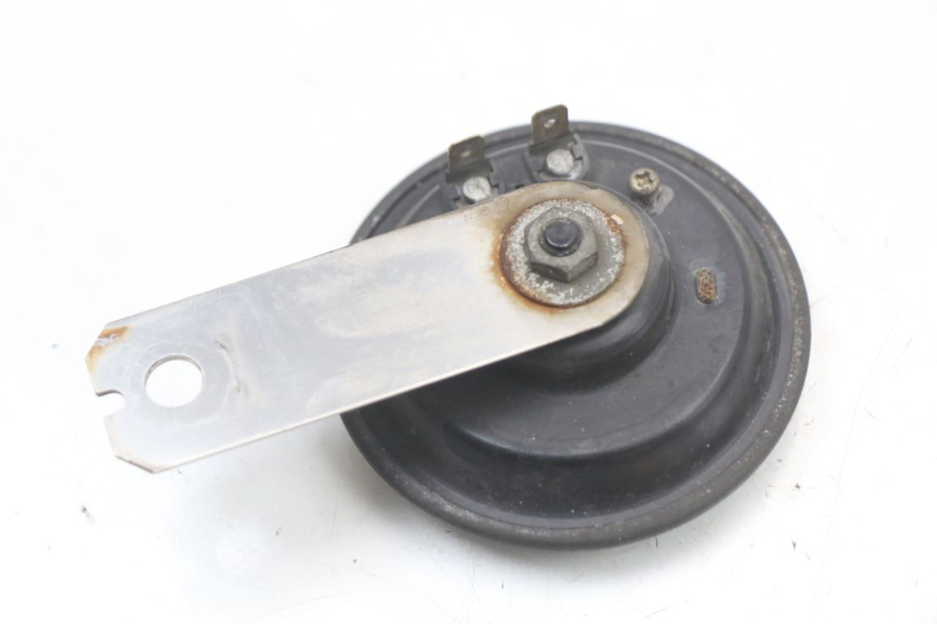 photo de HORN SUZUKI VL INTRUDER 125 (2004 - 2007) - Zoom on usage condition