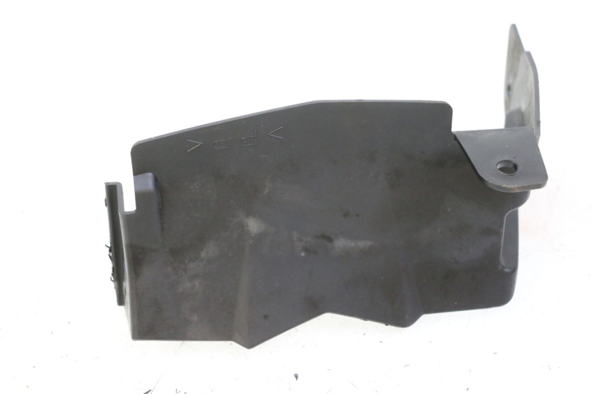 photo de REAR HUGGER YAMAHA XJ6 600 (2008 - 2016) - Technical close-up