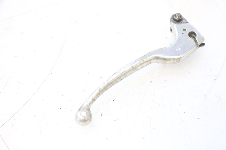 photo de LEFT BRAKE LEVER KYMCO AGILITY FR 2T 50 (2012 - 2017) - Zoom on usage condition