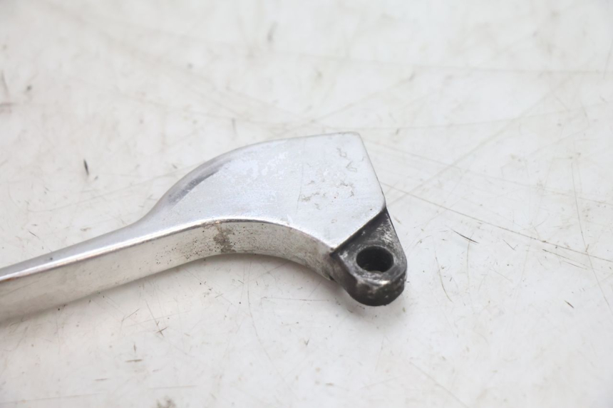 photo de LEFT BRAKE LEVER KYMCO SUPER 8 2T 50 (2007 - 2013) - Zoom on usage condition