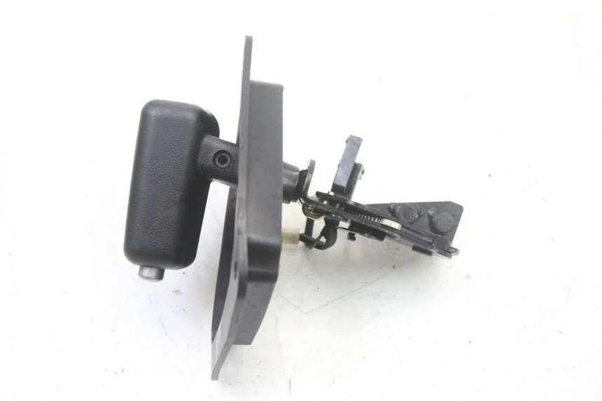 photo de PARKING BRAKE LEVER KYMCO XCITING 500 (2007 - 2010) - Alternative perspective