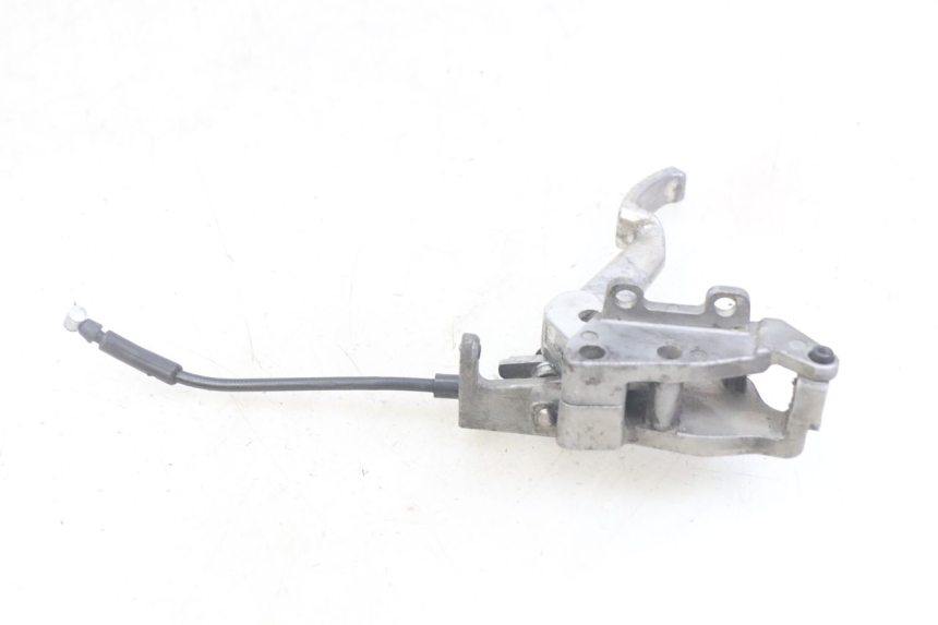 photo de PARKING BRAKE LEVER PIAGGIO MP3 LT 400 (2007 - 2012) - Zoom on usage condition