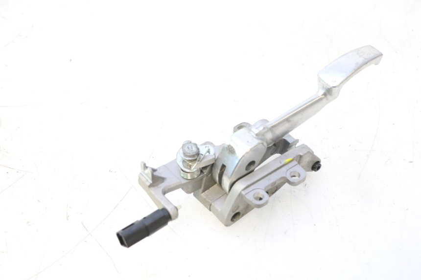 photo de PARKING BRAKE LEVER PIAGGIO MP3 500 (2011 - 2015) - Fixing points details