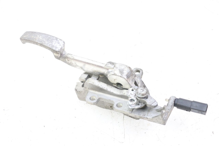 photo de PARKING BRAKE LEVER PIAGGIO MP3 LT 400 (2007 - 2012) - Technical close-up