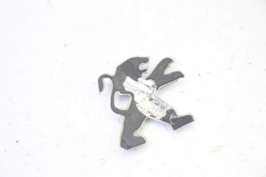 photo de BRAND LOGO PEUGEOT KISBEE 4T 50 (2018 - 2022) - Zoom on usage condition