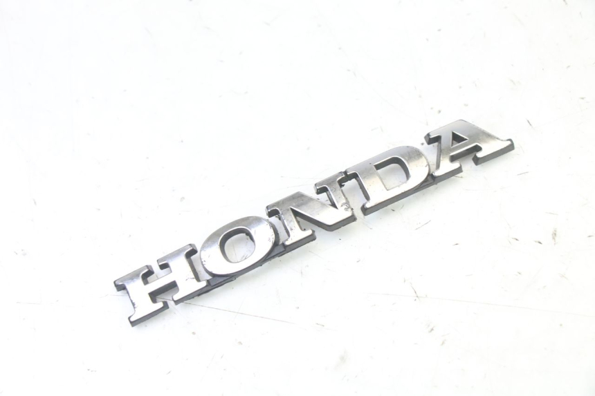 photo de BRAND LOGO HONDA ST PAN EUROPEAN 1300 (2002 - 2013) - Main view