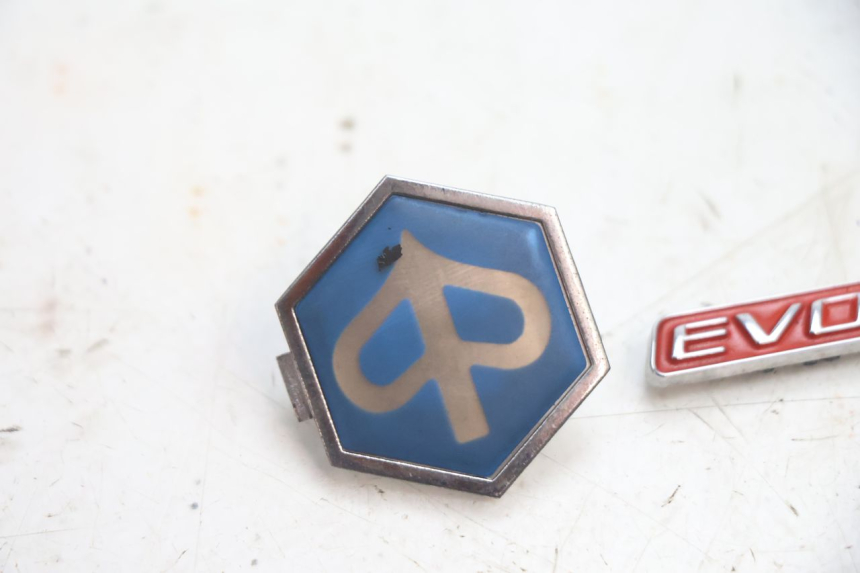 photo de BRAND LOGO PIAGGIO X9 EVOLUTION 125 (2003 - 2007) - Component detail