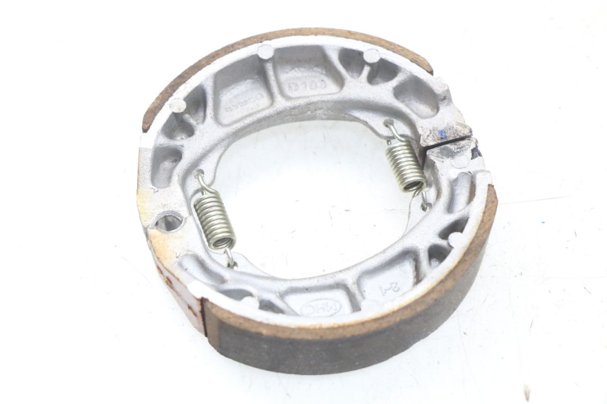 photo de BRAKE SHOES KYMCO AGILITY FR 2T 50 (2012 - 2017) - Zoom on usage condition