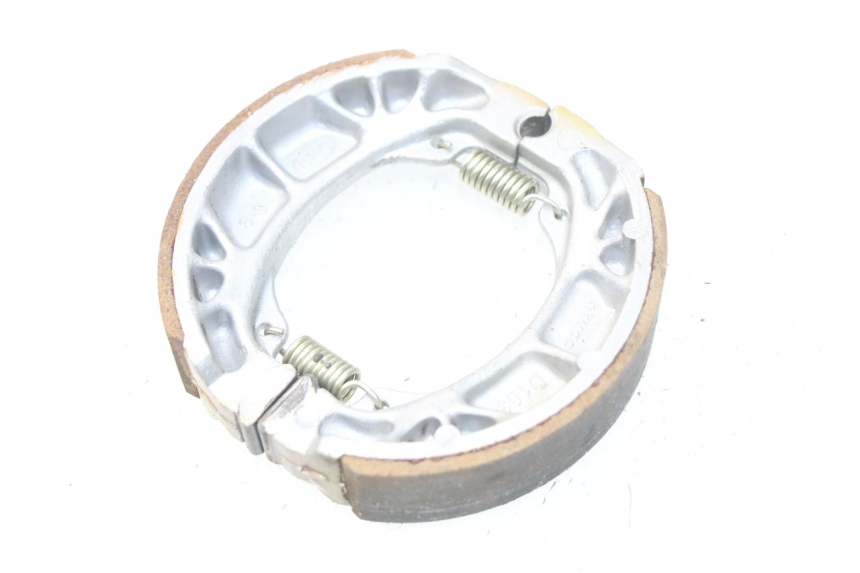 photo de BRAKE SHOE KYMCO AGILITY RS 2T 50 (2009 - 2013) - Alternative perspective