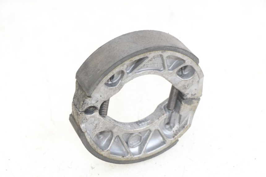 photo de BRAKE SHOE MBK BOOSTER SPIRIT 50 (2004 - 2017) - Zoom on usage condition