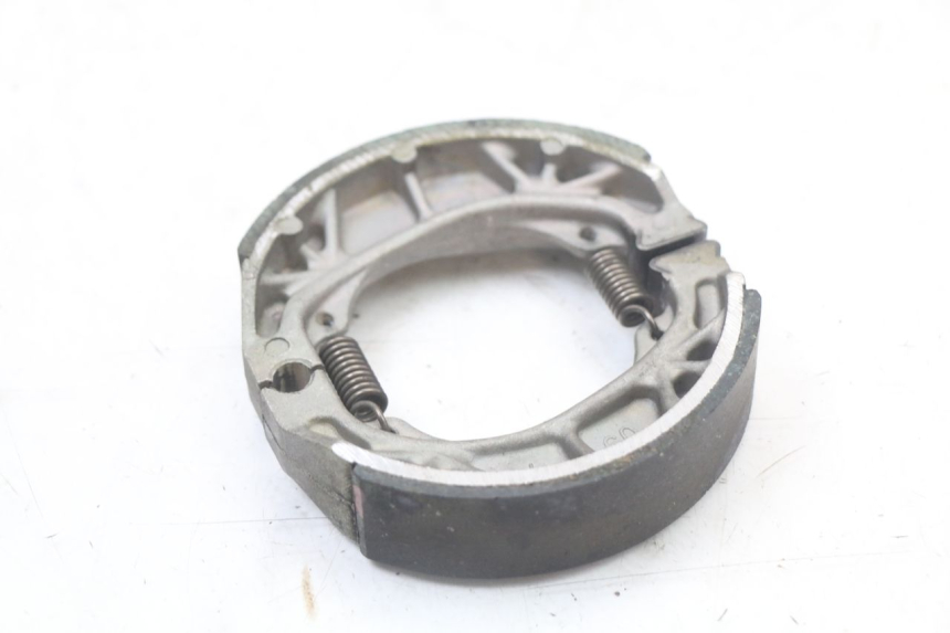 photo de BRAKE SHOES PEUGEOT E-VIVACITY 1 (2012 - 2018) - Zoom on usage condition