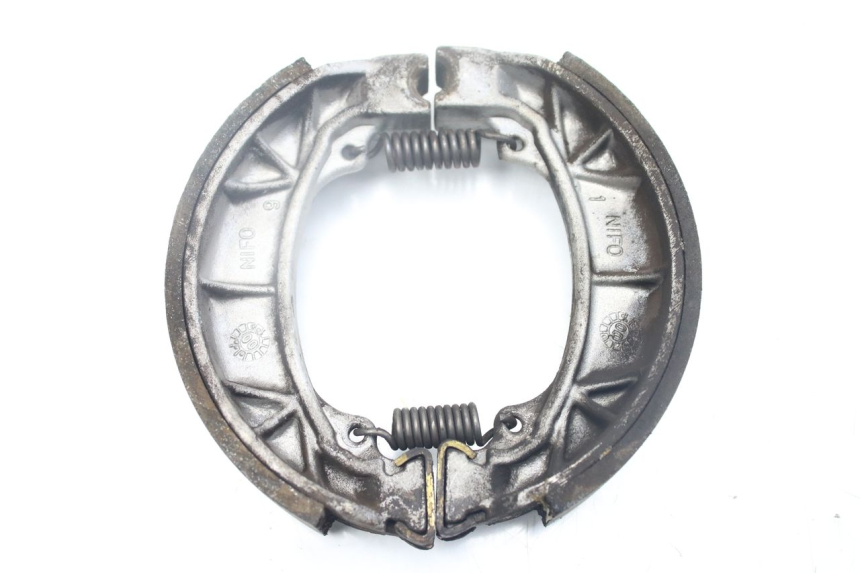 photo de BRAKE SHOE PEUGEOT FOX 50 (1995 - 2003) - Alternative perspective