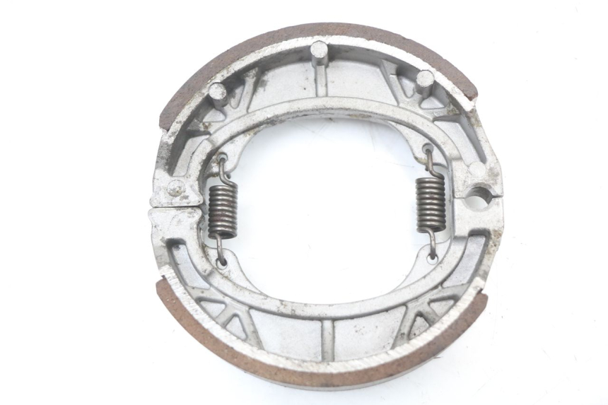 photo de BRAKE SHOE PEUGEOT KISBEE 4T 50 (2018 - 2022) - Main view